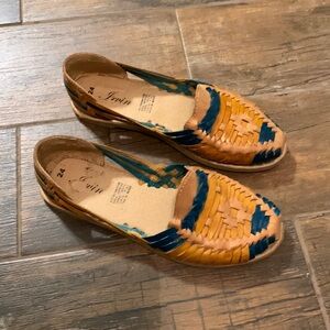 Huaraches Size 7
